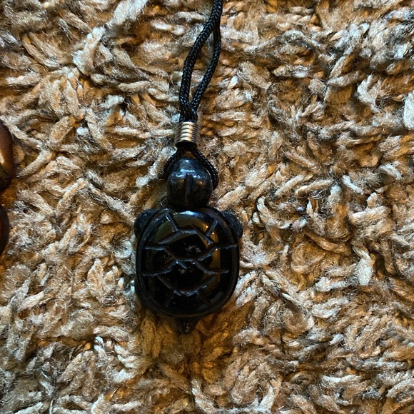 4 Necklaces - Picture 2 of 6